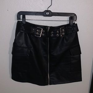 NWOT faux leather cargo mini skirt